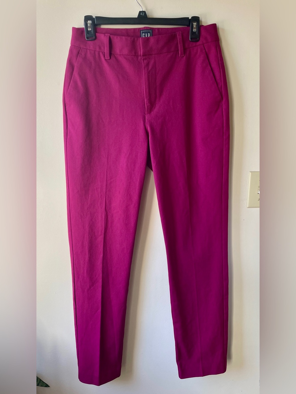 GAP women’s slim ankle high rise pant fuchsia. Tall 8.